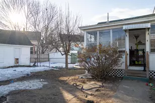 17-19 Upham St, Rochester, NH 03867 - Photo 16