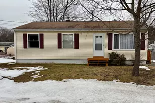 15 Roslin Ave, Lewiston, ME 04240 - Photo 1