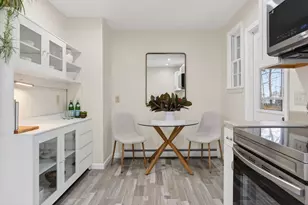 7 Farm Hill Rd, Cape Elizabeth, ME 04107 - Photo 8