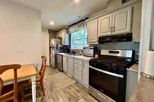 36 Franklin Pkwy, Brunswick, ME 04011 - Photo 10