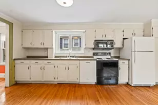 21 N Chestnut St, Augusta, ME 04330 - Photo 24