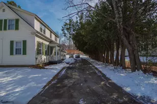 61 Pleasant St, Dexter, ME 04930 - Photo 2