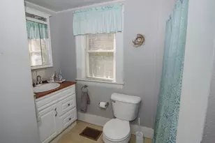 61 Pleasant St, Dexter, ME 04930 - Photo 34