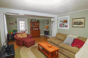 61 Pleasant St, Dexter, ME 04930 - Photo 20