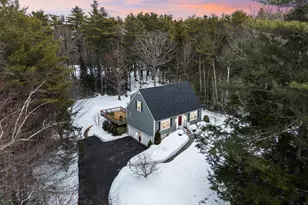 8 Kimberley Cir, Brunswick, ME 04011 - Photo 2