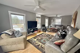 79 S Pleasant St, Bowdoinham, ME 04008 - Photo 10