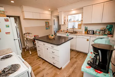 213 S Belfast Avenue, Augusta, ME 04330 - Photo 4