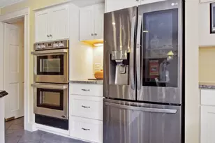 16 Davis Point Rd, Wayne, ME 04284 - Photo 10