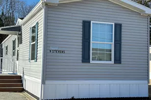 9 Stevens Dr, Lisbon, ME 04252 - Photo 2