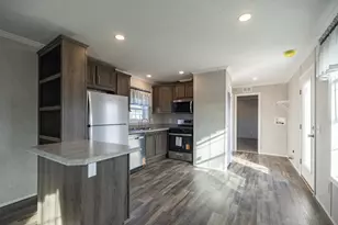 14 Julie St, Poland, ME 04274 - Photo 6