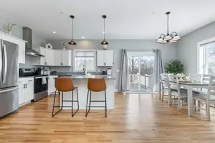 81 Queen St, Gorham, ME 04038 - Photo 10