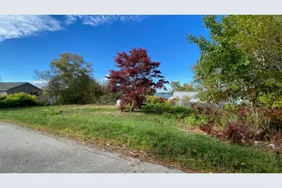 11 Lovelace Street, Eastport, ME 04631 - Photo 4