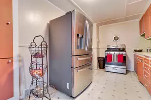 7 Wilson St, Sanford, ME 04073 - Photo 4