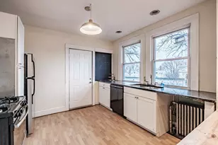 3 Crescent St, Portland, ME 04102 - Photo 10