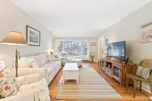 589 York St, York, ME 03909 - Photo 4