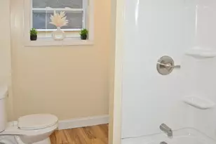 131 Mechanic Falls Rd, Oxford, ME 04270 - Photo 18