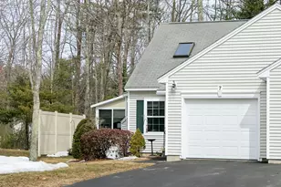 7 Windsor Commons Dr, Kennebunk, ME 04043 - Photo 2