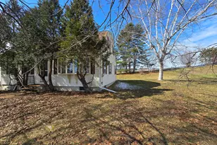 129 W Hill Rd, Gardiner, ME 04345 - Photo 28