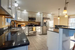 139 Wentworth Rd, Berwick, ME 03901 - Photo 4