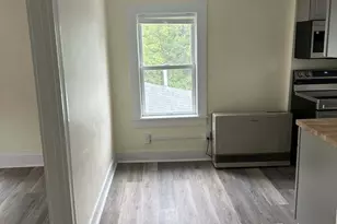36 Grove St, Rockland, ME 04841 - Photo 12
