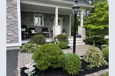 8 Grover Avenue, Kittery, ME 03904 - Photo 2