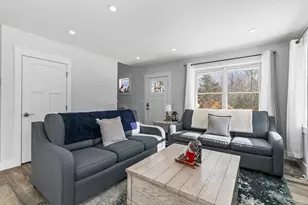 11 Driftwood Ln, York, ME 03909 - Photo 10