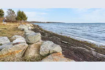 8 Summer Street, Searsport, ME 04974 - Photo 2