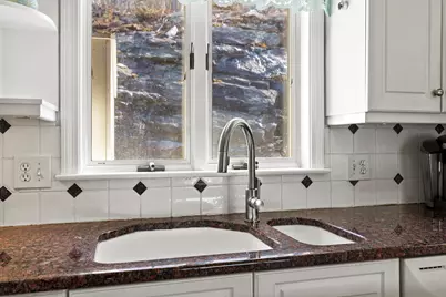 5 Village Court #5, Boothbay Harbor, ME 04538 - Photo 14