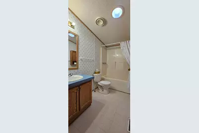 18 Central Avenue, Waterville, ME 04901 - Photo 14
