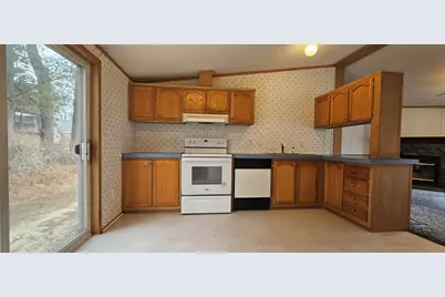 18 Central Avenue, Waterville, ME 04901 - Photo 2