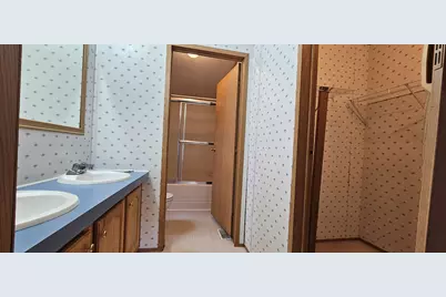 18 Central Avenue, Waterville, ME 04901 - Photo 10