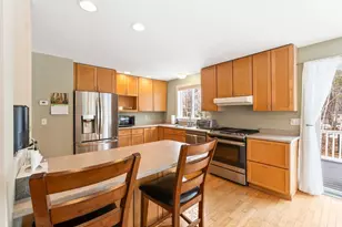 33 Green Ridge Dr, Buxton, ME 04093 - Photo 8