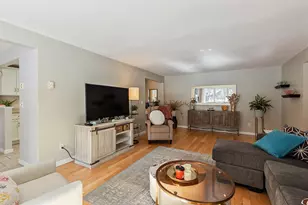 34 Parkwood Dr, Augusta, ME 04330 - Photo 18