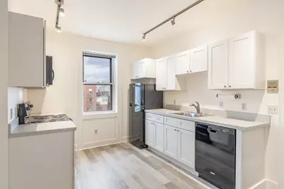 68 Pleasant Street, Portland, ME 04101 - Photo 8