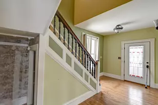 34 Pleasant St, Houlton, ME 04730 - Photo 12