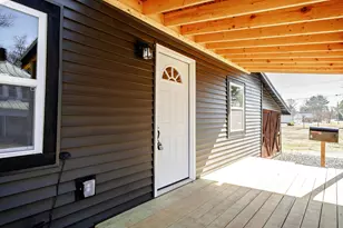 6 Myrtle St, Madison, ME 04950 - Photo 4