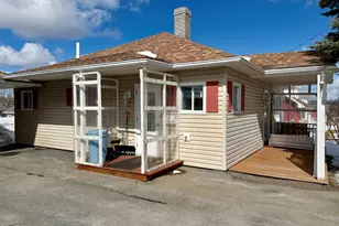 187 Mountainview Ave, Madawaska, ME 04756 - Photo 4