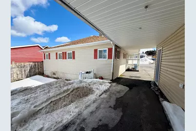 187 Mountain View Avenue, Madawaska, ME 04756 - Photo 8