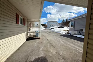187 Mountainview Ave, Madawaska, ME 04756 - Photo 10
