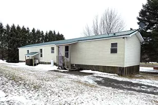 339 Parsons Rd, Presque Isle, ME 04769 - Photo 4