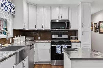 33 Sandalwood Circle, Kittery, ME 03904 - Photo 2