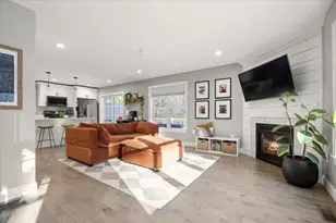 124 Brook Rd, Falmouth, ME 04105 - Photo 4