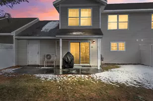 25 Beaver Pond Rd, Brunswick, ME 04011 - Photo 2