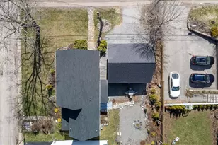 17 Mountain St, Camden, ME 04843 - Photo 6