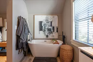 17 Mountain St, Camden, ME 04843 - Photo 34