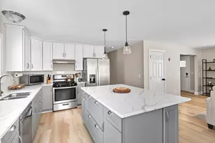 14 Beech St, Camden, ME 04843 - Photo 10