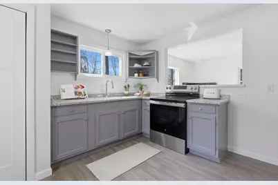 39 Pipeline Road, Windham, ME 04062 - Photo 2