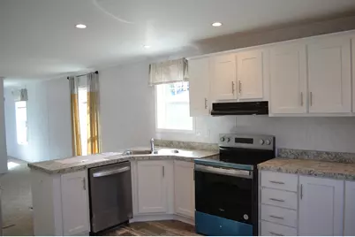 18 Maple Street, Lebanon, ME 04027 - Photo 4