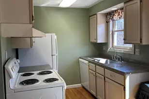 9 Cynthia Cir, Bangor, ME 04401 - Photo 4