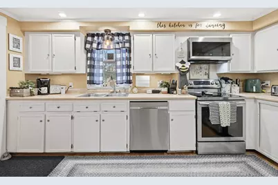 50 N Auburn Road, Auburn, ME 04210 - Photo 6